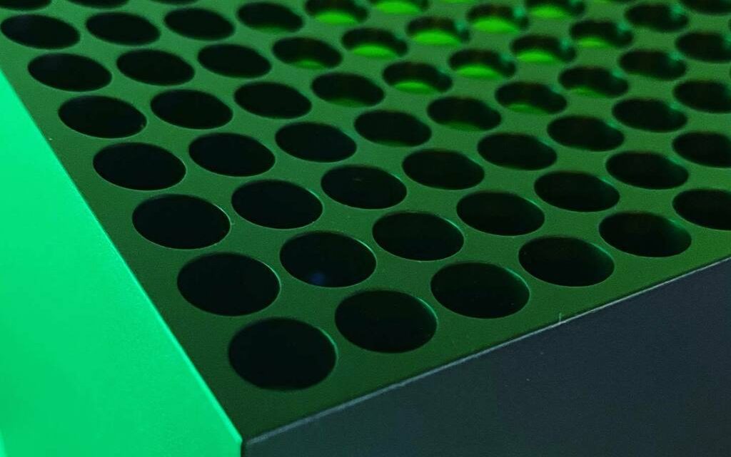 Alors cette #XboxSeriesX, vous l’avez essayée ? #xboxseriesx #xboxseries #xbox #gaming #videogame #xboxmvp #instagaming #instagamer #greentime #green https://t.co/XKqk4KDjgd pic.twitter.com/JvlD9n7EDB