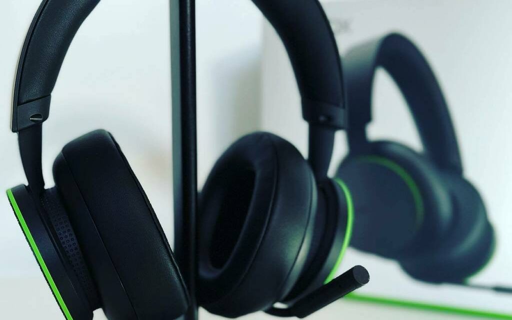 Nouveau casque Xbox Wireless Headset #xbox #casque #headset #wireless #bluetooth #green #black #xboxone #xboxseries #xboxseriess #xboxseriesx #microsoft #xboxmvp #instaxbox #instagamer #instagaming https://t.co/uaSrqxPr2m https://t.co/uC9n03NzPm